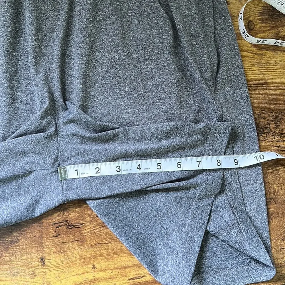 Reebok Heathered Gray Stretchy Soft Drawstring Athletic 8” Shorts